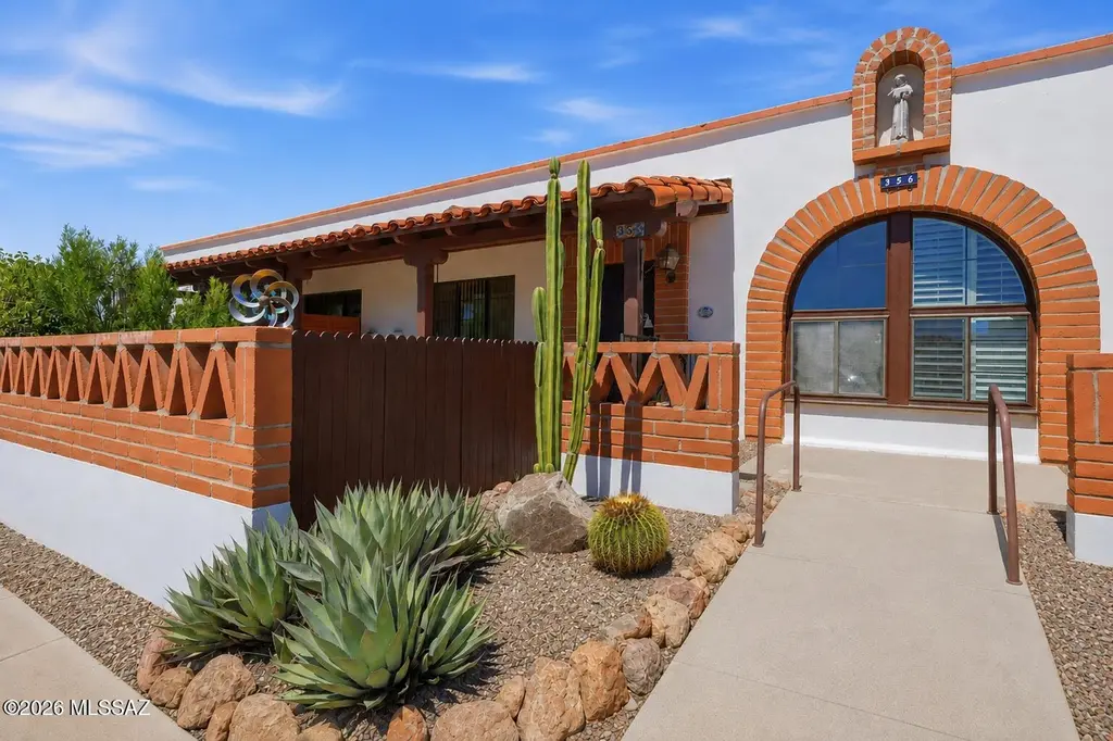 356 S Paseo Quinta Unit B