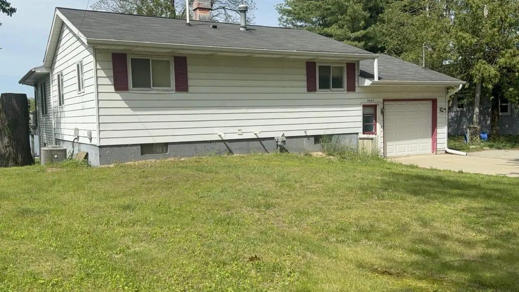 9463 E Colby Rd