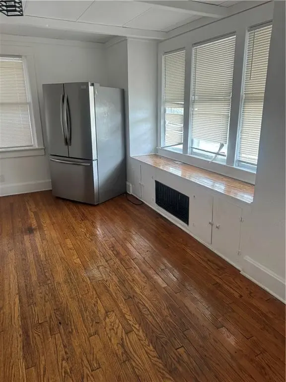 1055 Kimball Ave