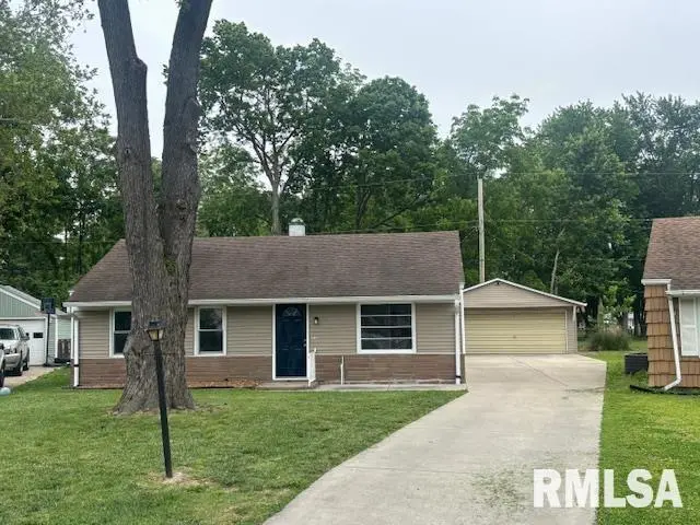 3076 Louise Ln