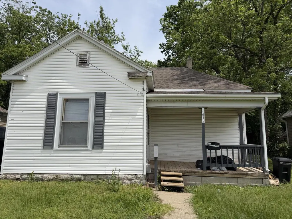 1632 N Irving Ave
