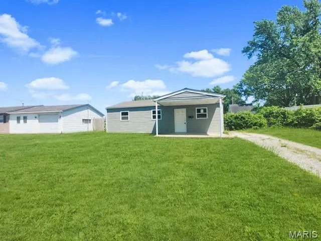 2 Saint Luke Ct