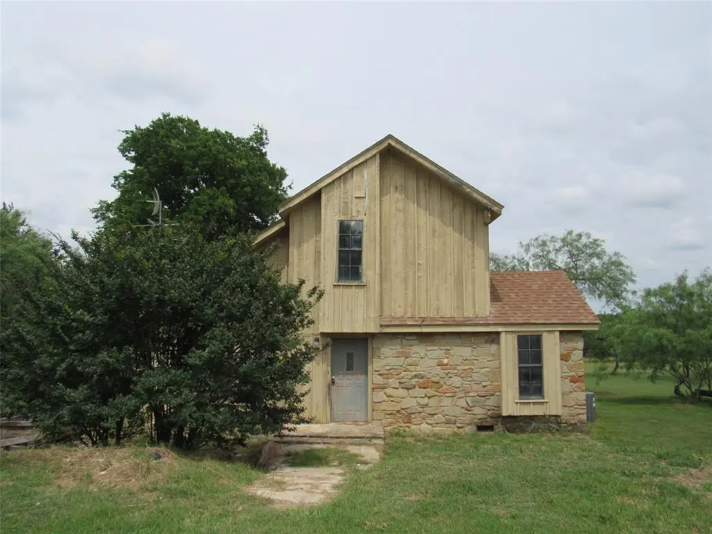 138 Private Road 227