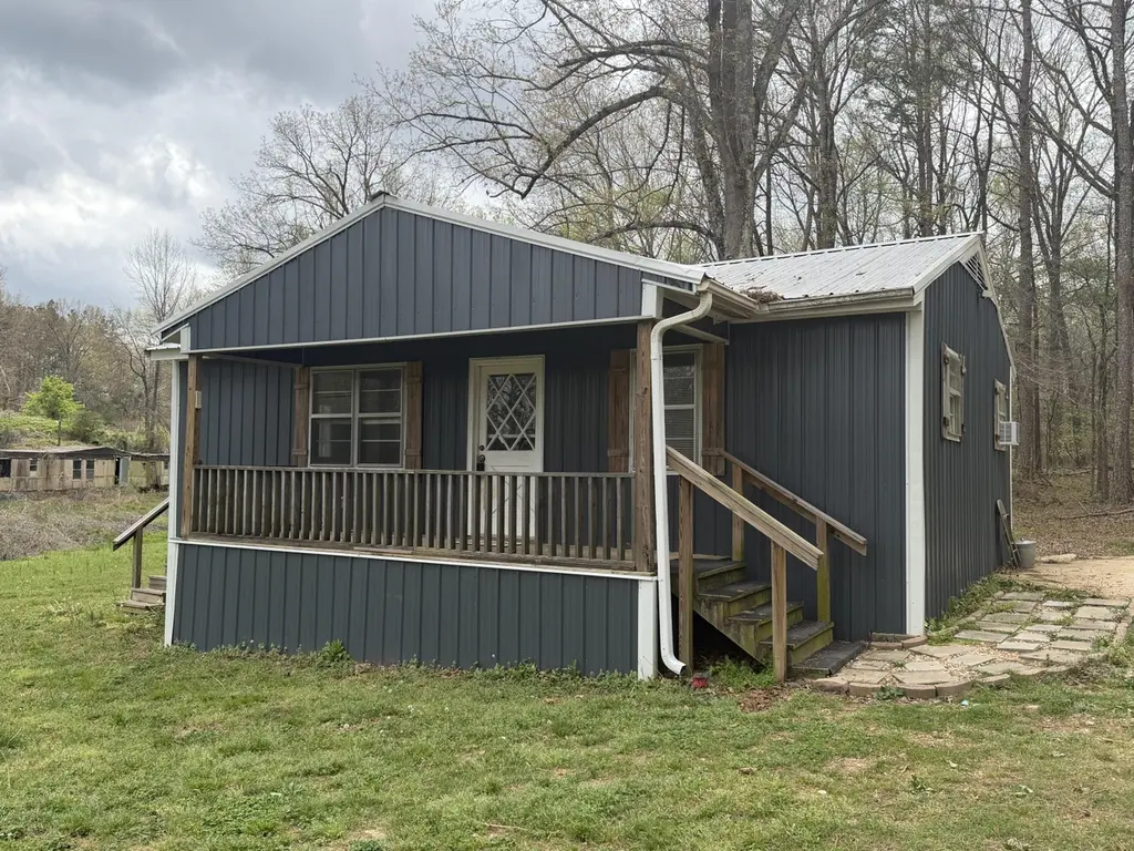 241 County Road 207