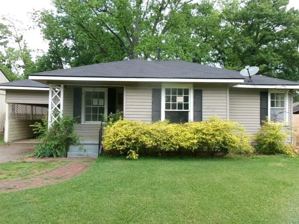 106 Leo Ave