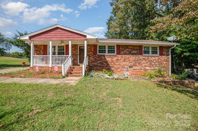 801 Windwood Dr