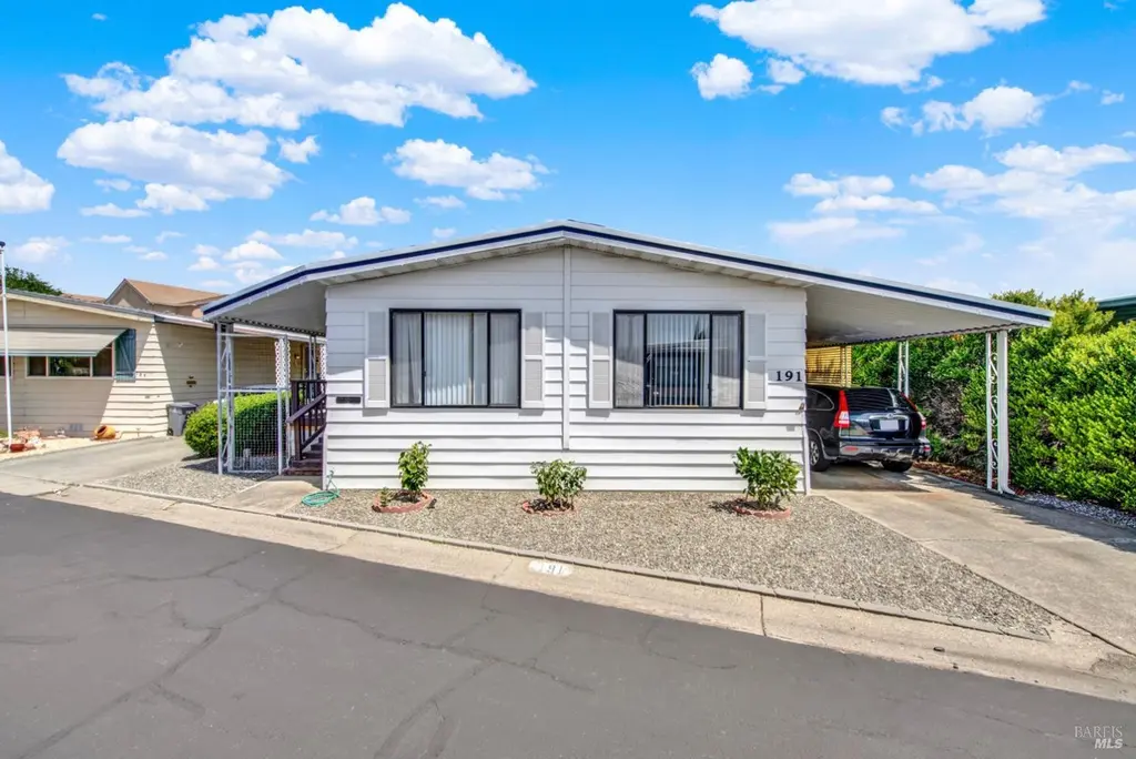 191 Lemon Tree Cir