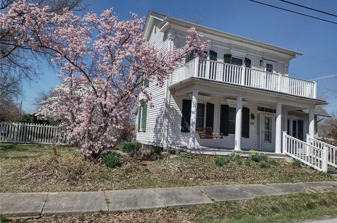 103 N Cherry N
