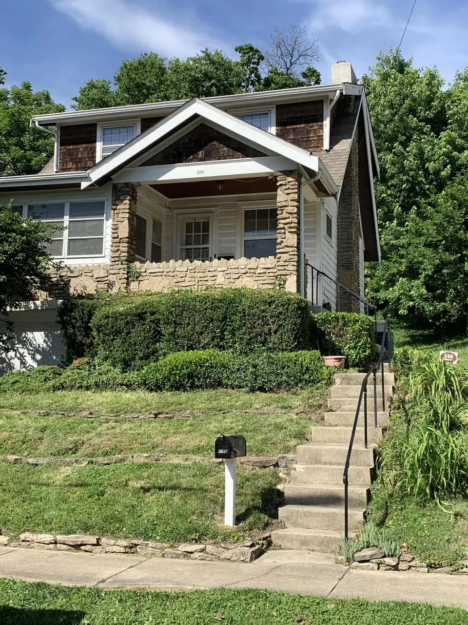 246 Linden Ave
