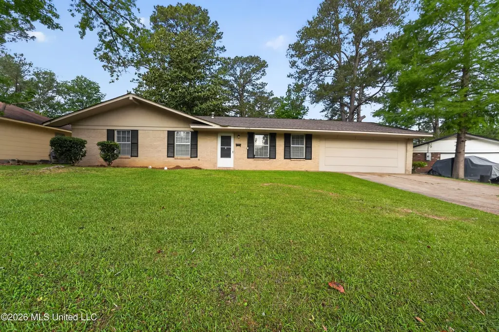 3009 Suncrest Dr