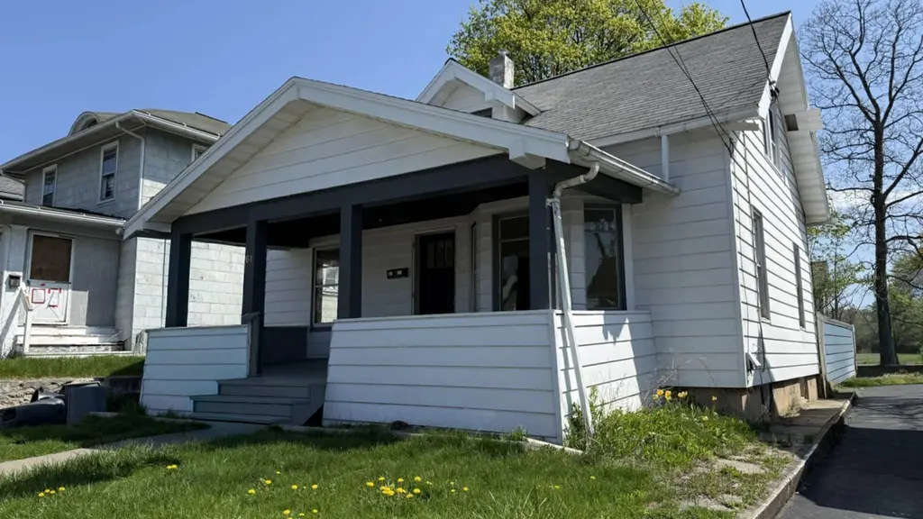 61 Elizabeth Street St