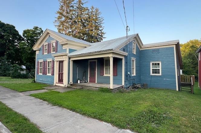 3160 Main St