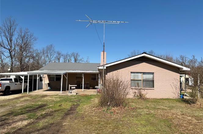 21942 E 510 Rd