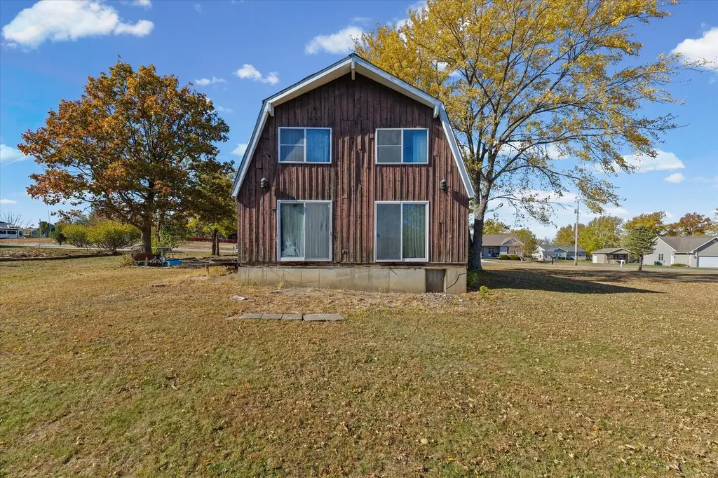 144 Pawnee Dr