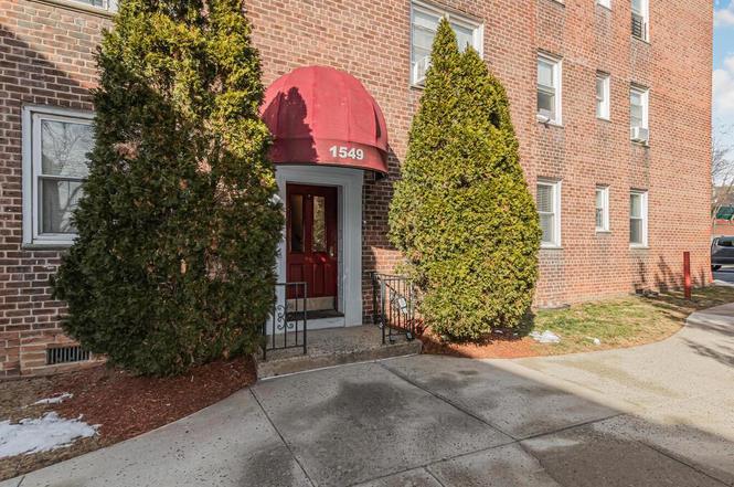 1549 Central Park Ave Unit G4