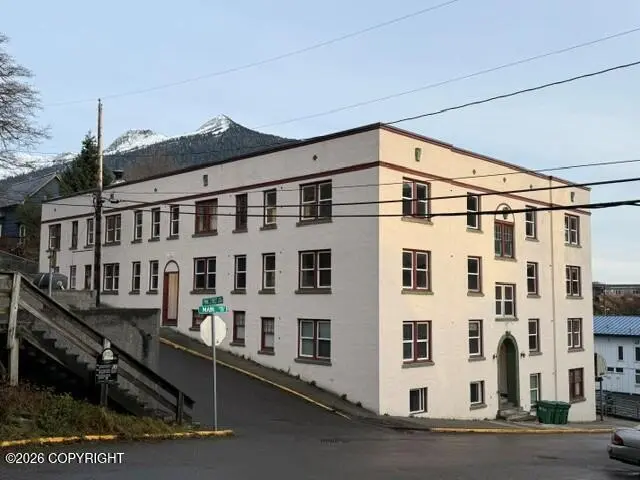 436 Main St