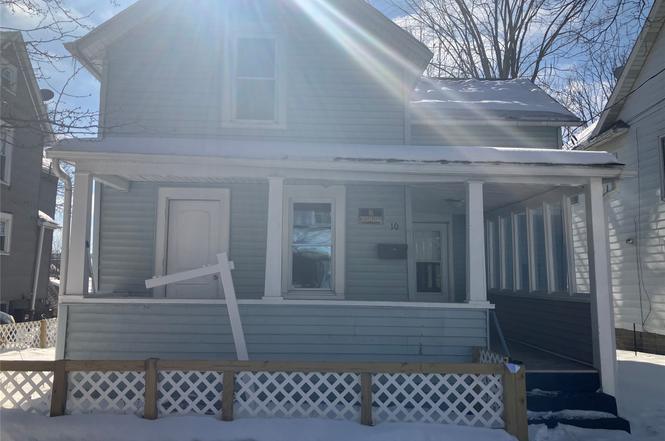 10 Baxter St