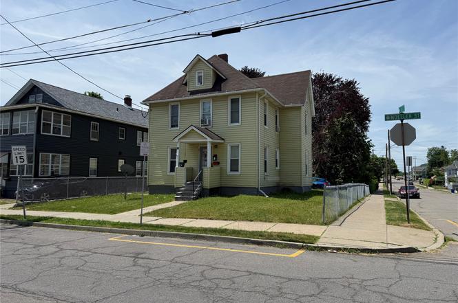 95 Moeller St