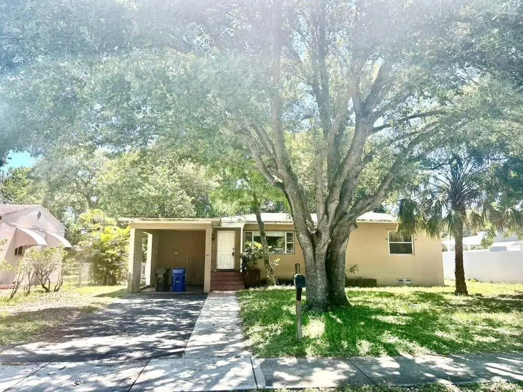 130 Carolina Ave