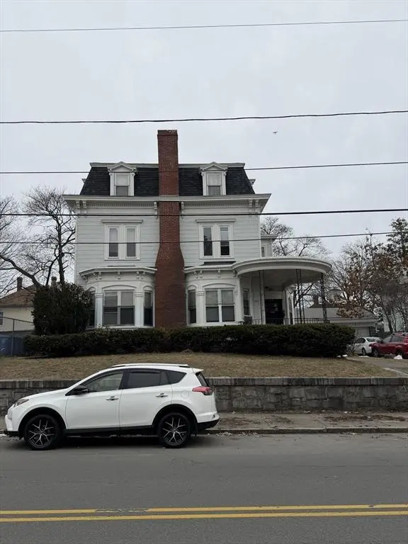229 Jackson St