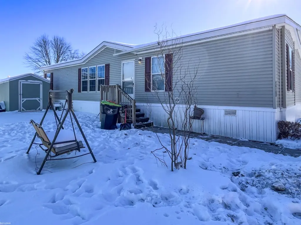 46188 La Crosse Dr