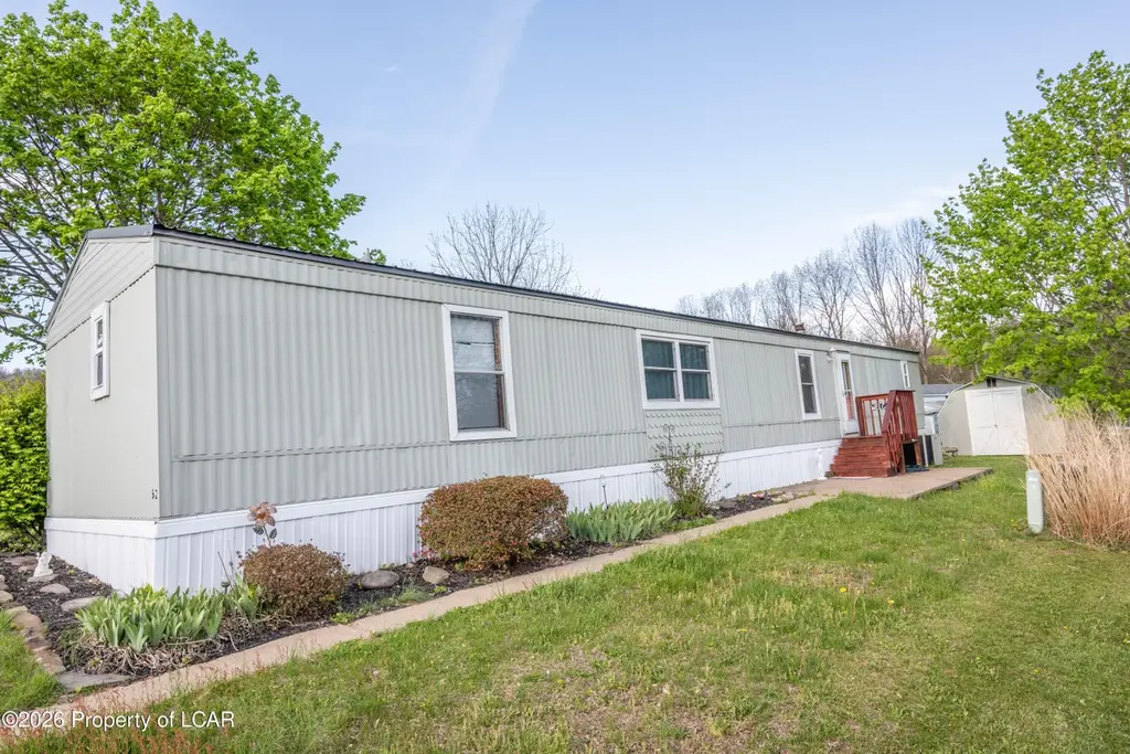 62 3rd Ln