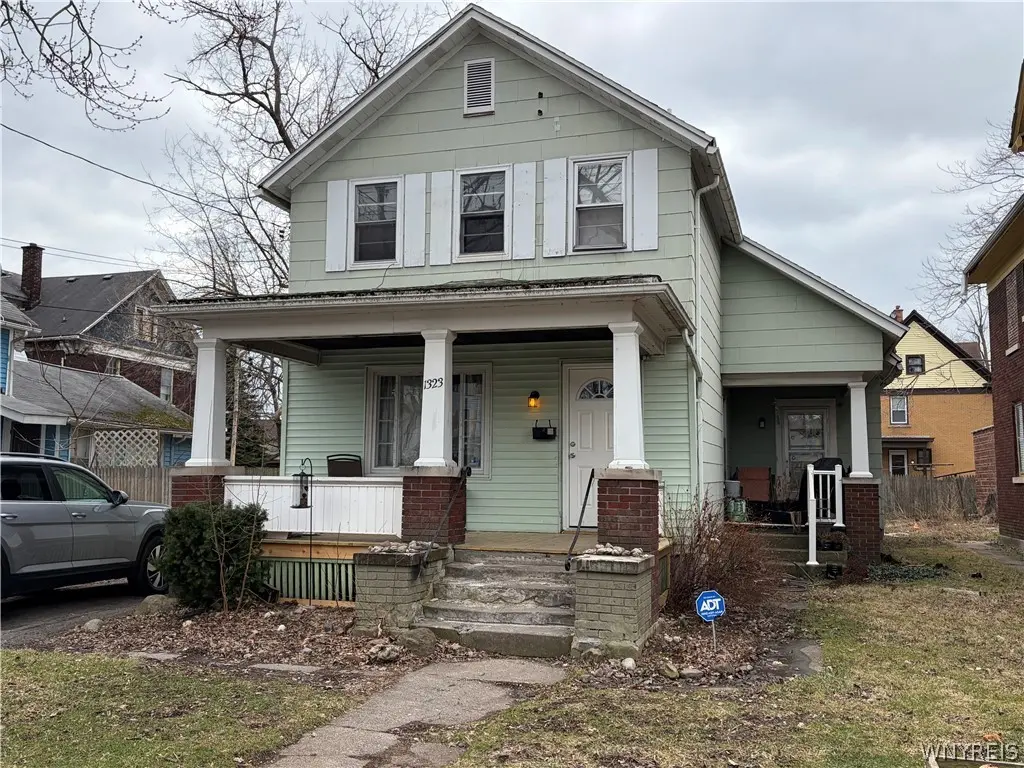 1323 Niagara Ave
