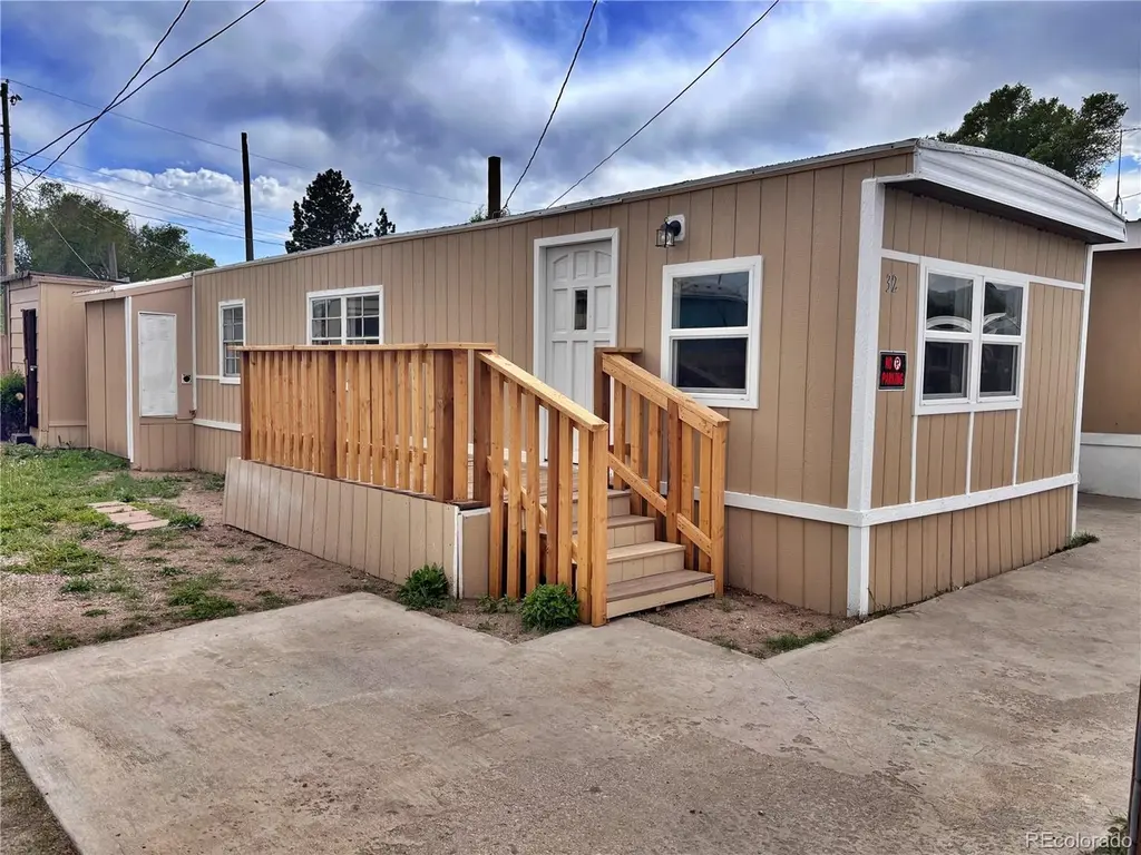 3600 N Cascade Ave