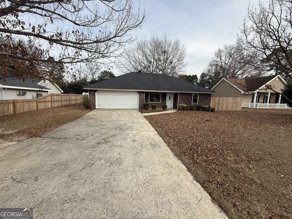 1418 Parkway Dr