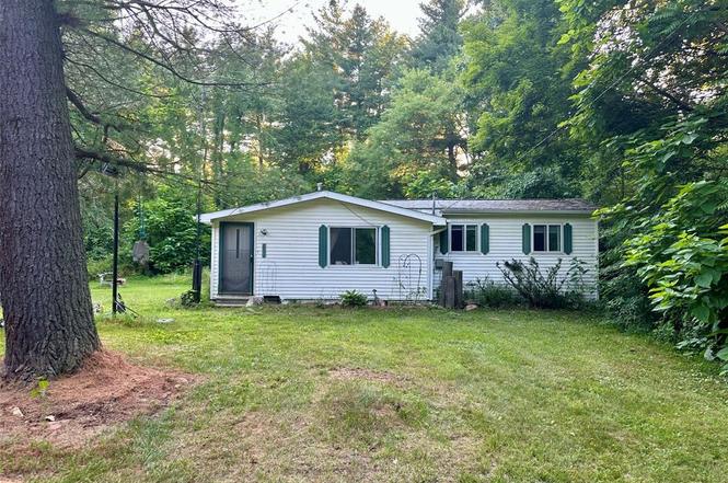 975 Boshaw Dr