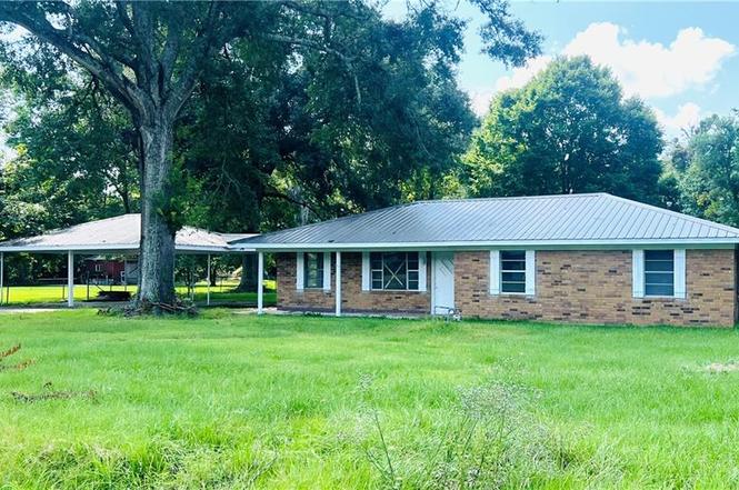 316 Spring Bayou Rd