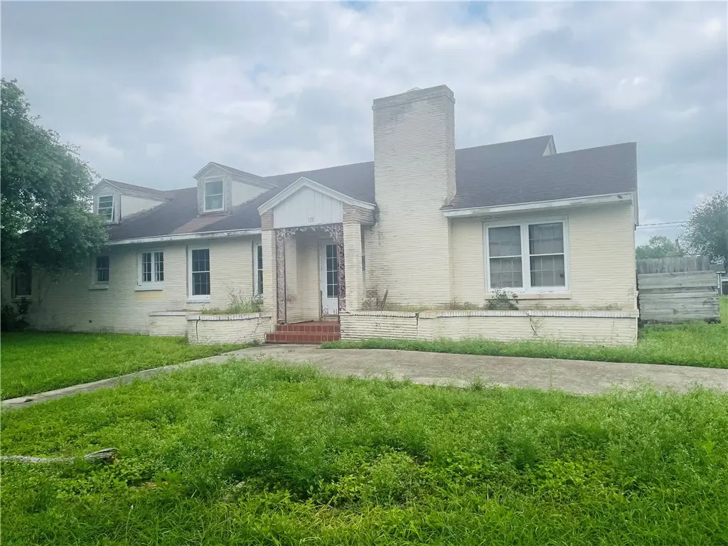 626 Fetick Ave