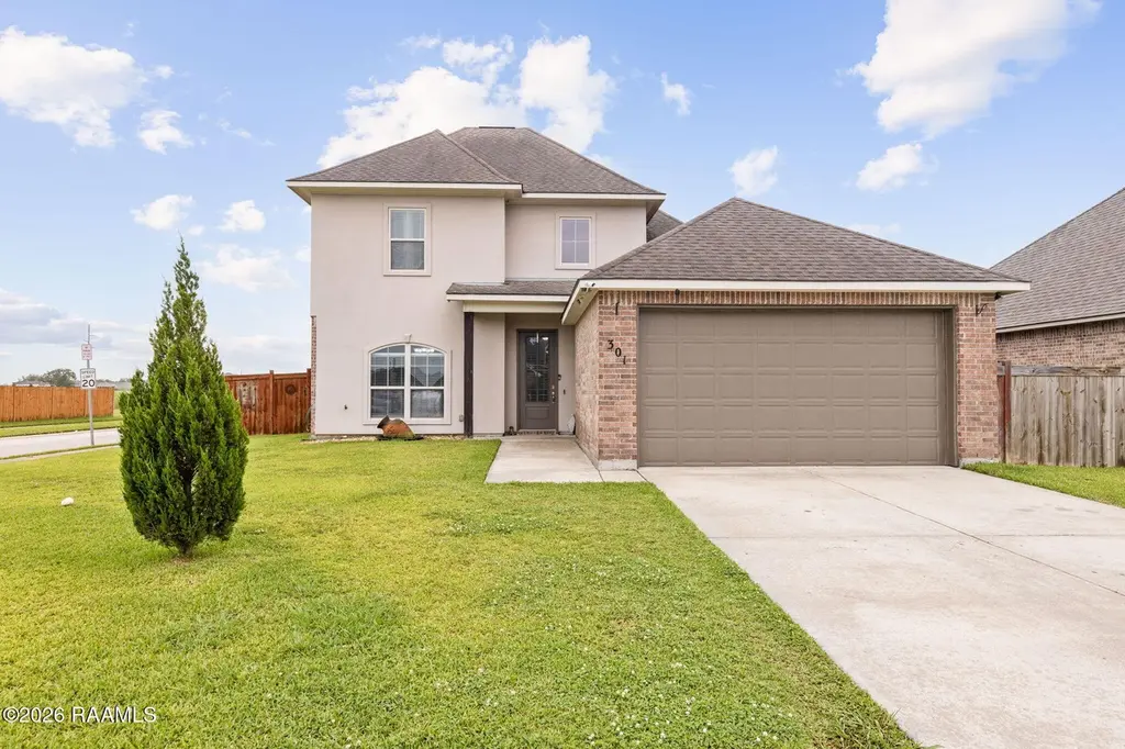 301 Forest Grove Dr