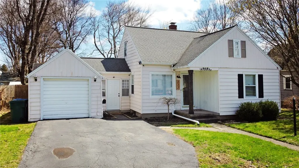 222 Oakwood Rd