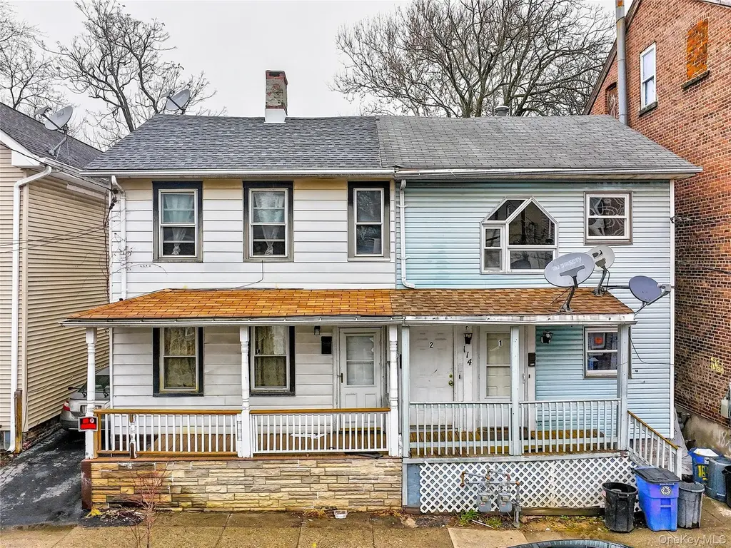 114 W Parmenter St