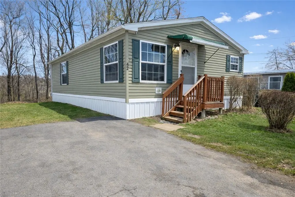 42 Sebastian Dr