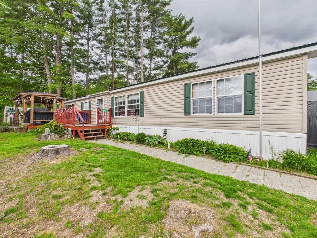 57 Sparrow St