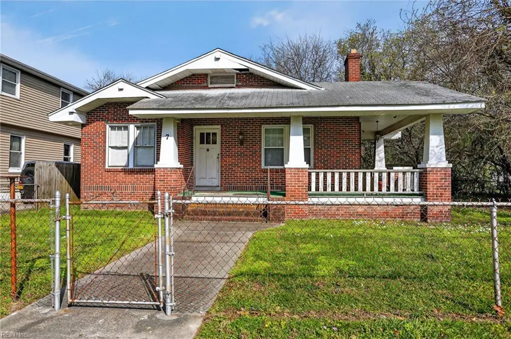 7 South Cypress St