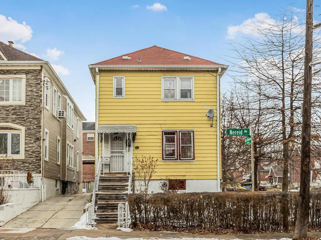 2015 Nereid Ave