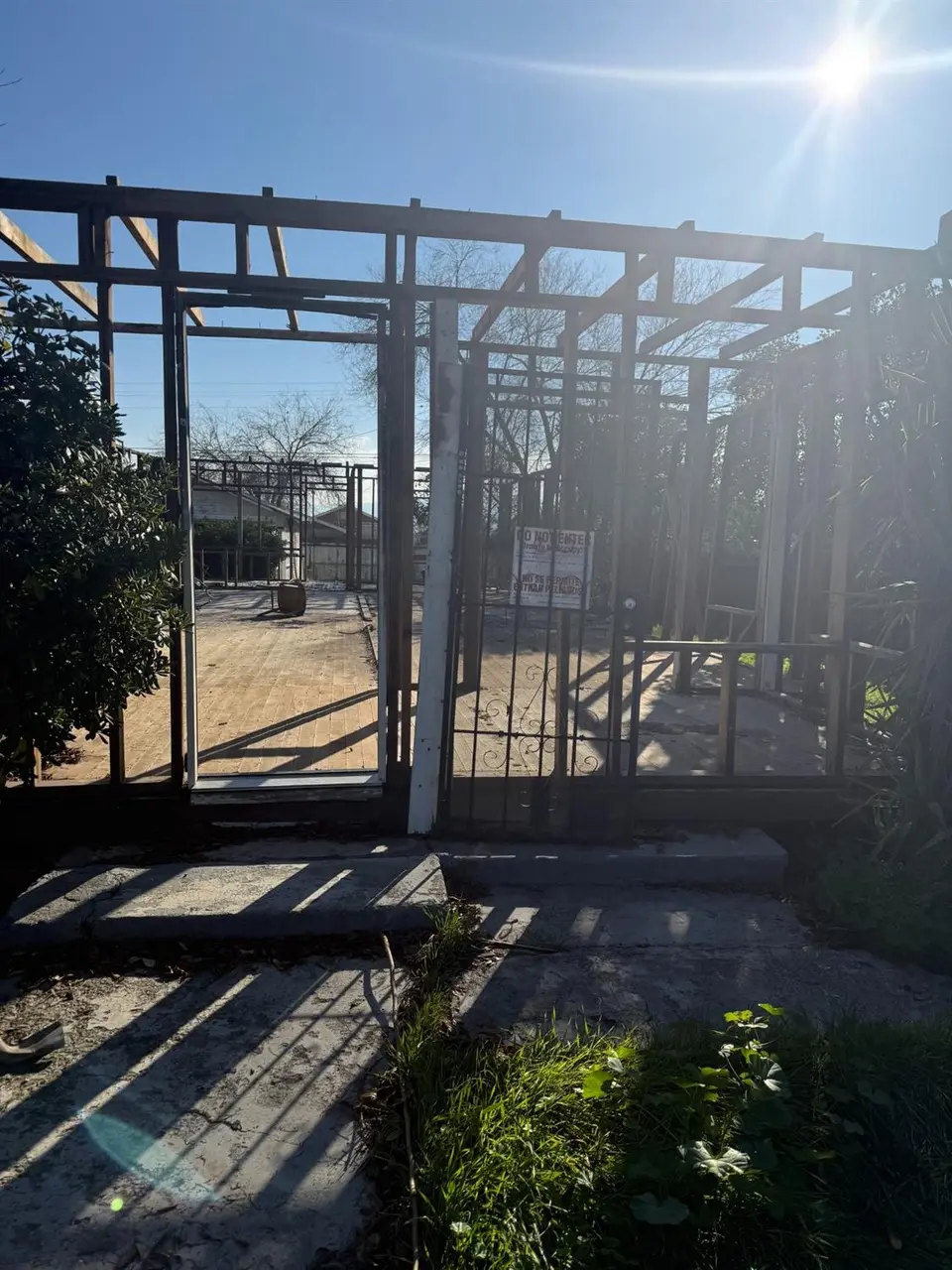 208 E Merced