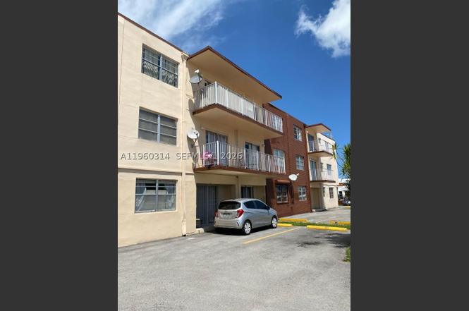12500 NE 5th Ave #101
