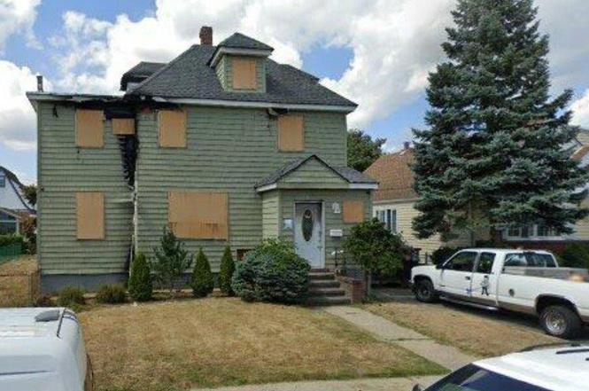 26 Sycamore St