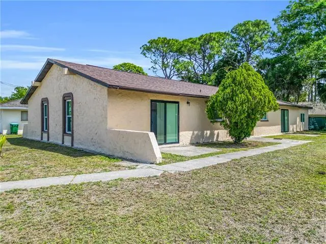 421/423 SE 24th Ave