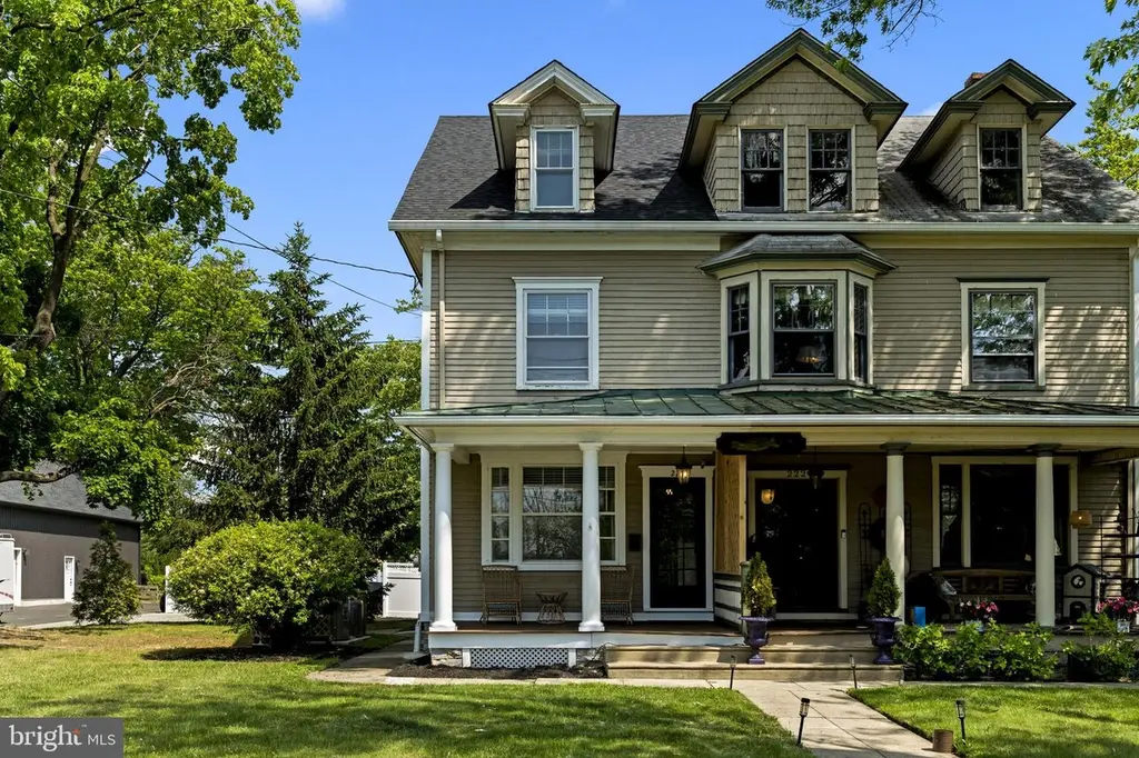 224 Highland Ave