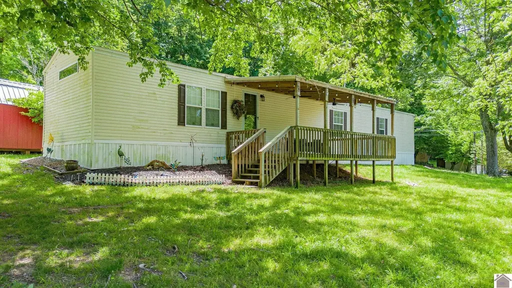 53 Warbler Ct