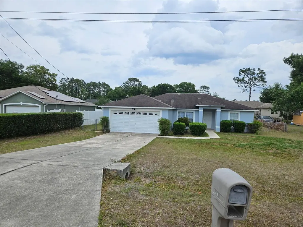 5704 Pecan Rd