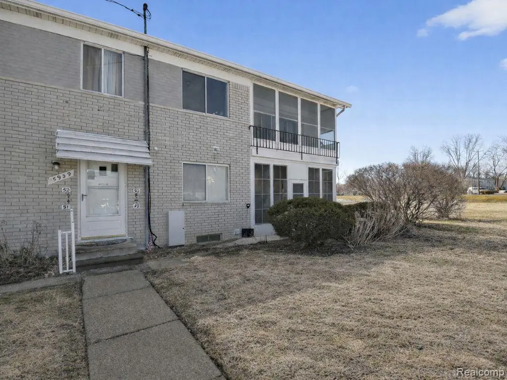5959 Alan Dr #50