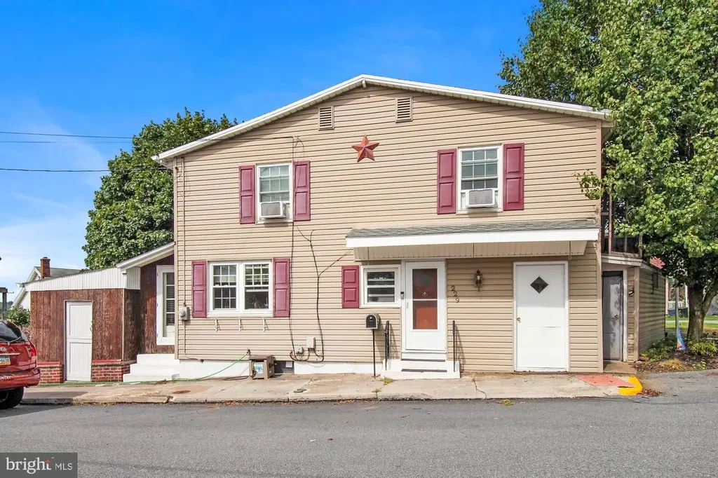 229 Northmont Ave