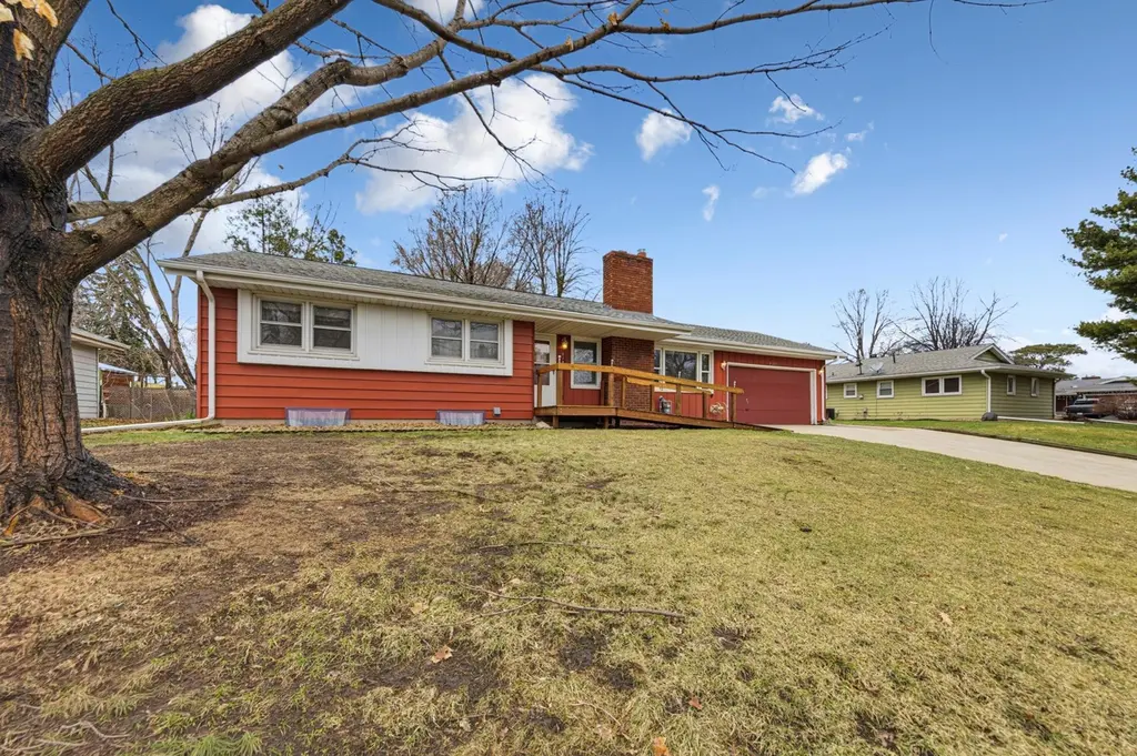 2123 Fox Pl