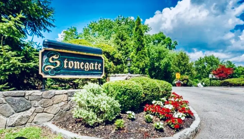 1840 Crompond Rd Unit 4A3